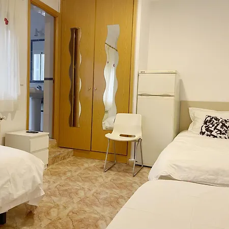 Pension El Carmen Alcobendas Exterior photo